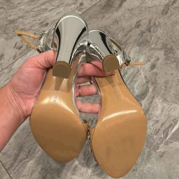 💰⬇️❗️BRAND NEW NEVER WORN HEELS - Picture 9 of 11